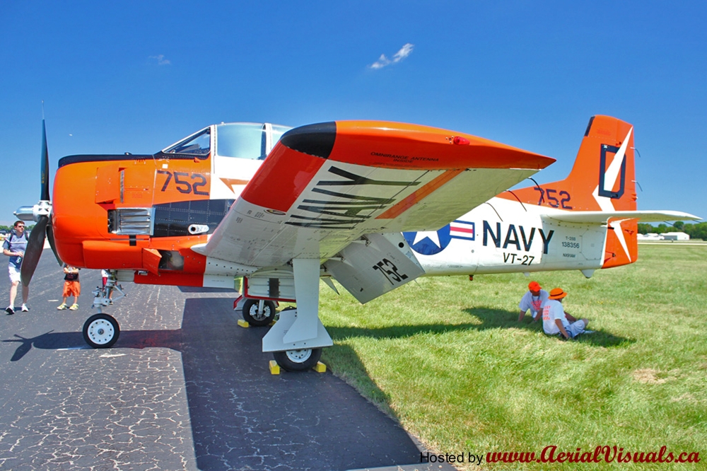 North American T-28 Trojan – L'Echarpe Blanche